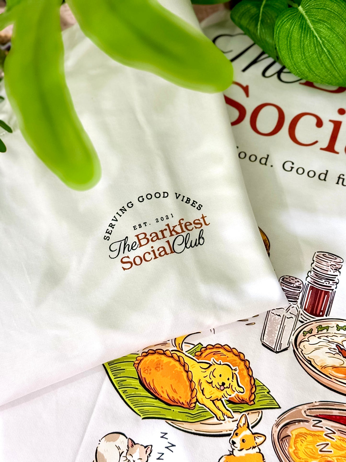 BARKFEST SOCIAL CLUB (WHITE) | Tee